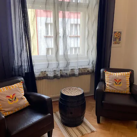 Apartment Flora