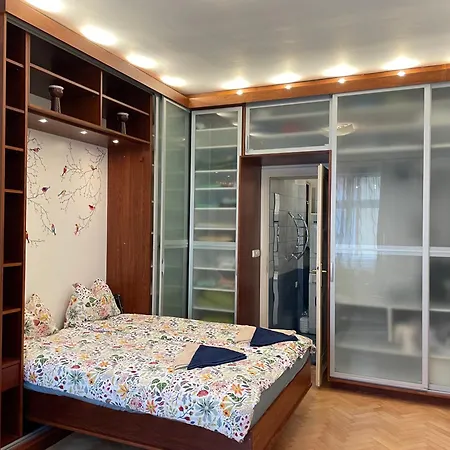 Flora Lobkovic 公寓